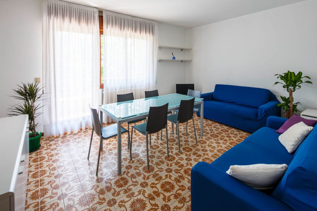 Lightful living room - Calmo DX 2 Levi Apartment