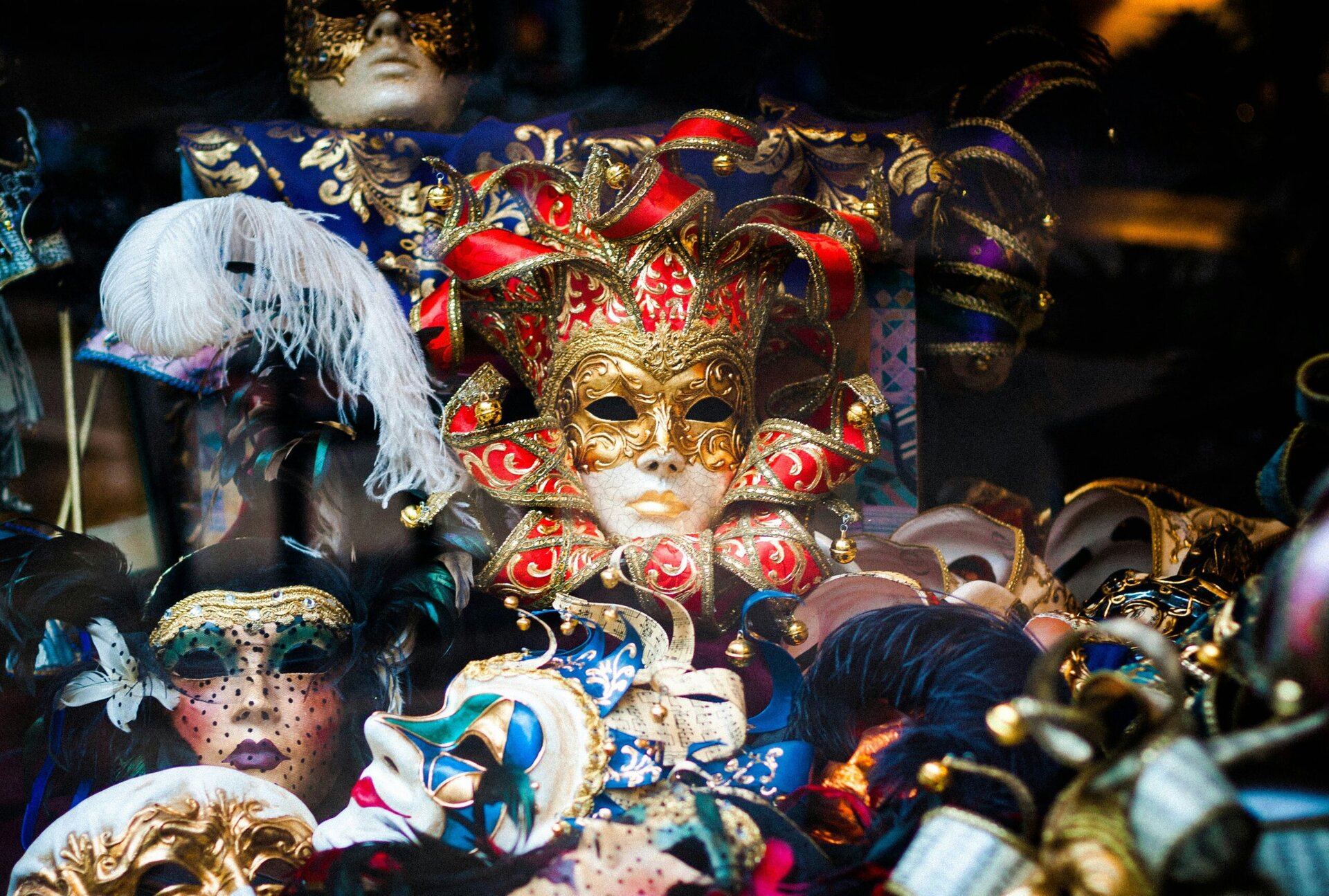 Maschere del Carnevale di Venezia in Piazza San Marco, edizione 2026.